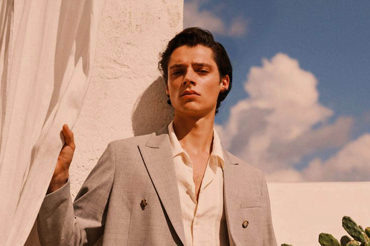 Work closely with our design team to conceptualize and create your perfect space.